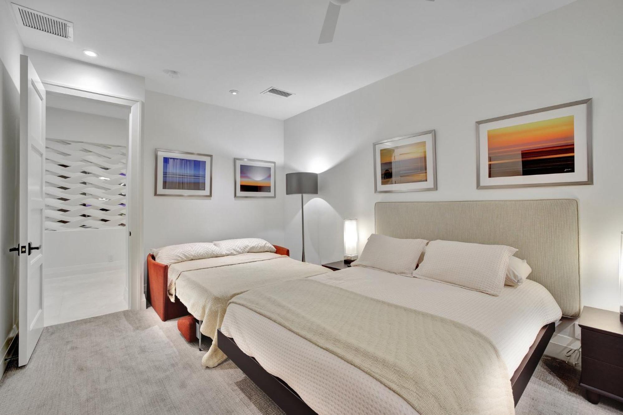 Elegant Waterfront Estate 6br- 6.5ba Holiday home Fort Lauderdale