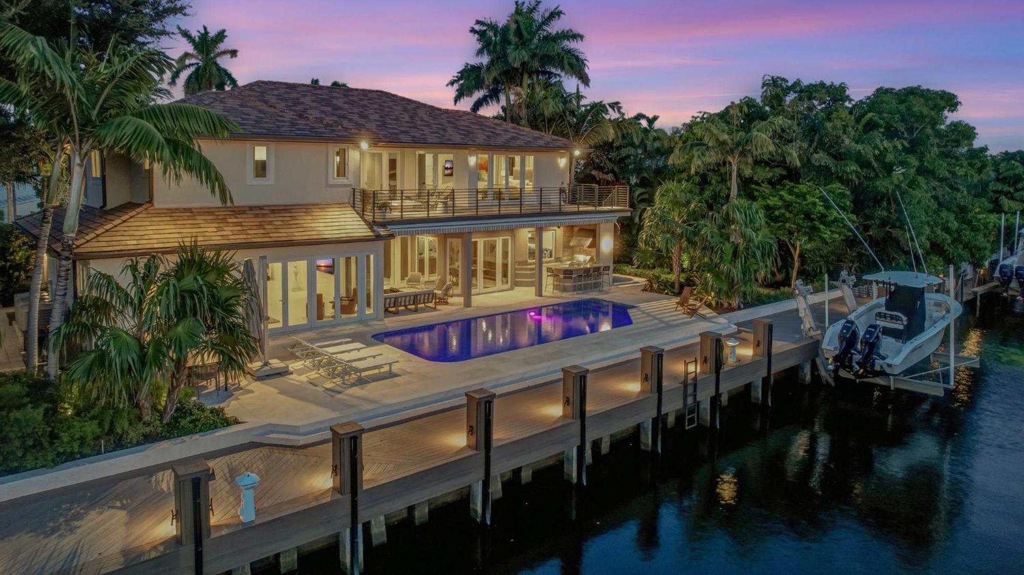 Elegant Waterfront Estate 6br- 6.5ba Fort Lauderdale