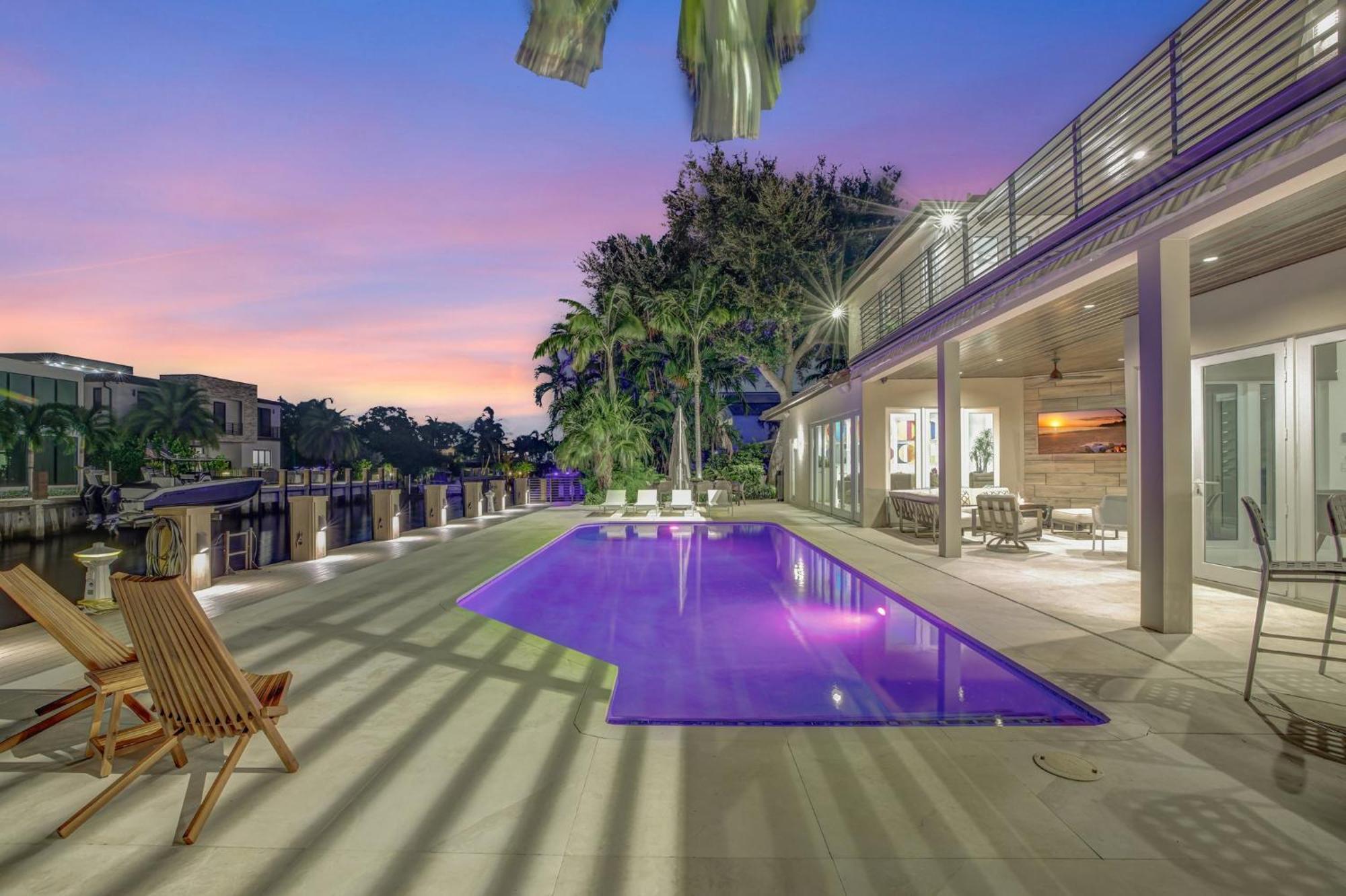 Elegant Waterfront Estate 6br- 6.5ba * Fort Lauderdale