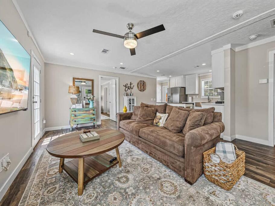 The Cozy * Zephyrhills