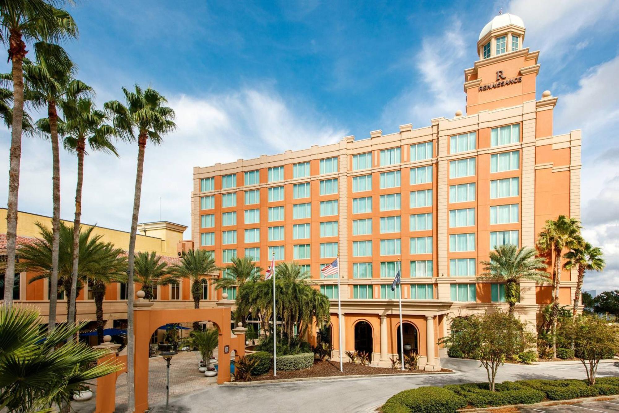 Renaissance International Plaza