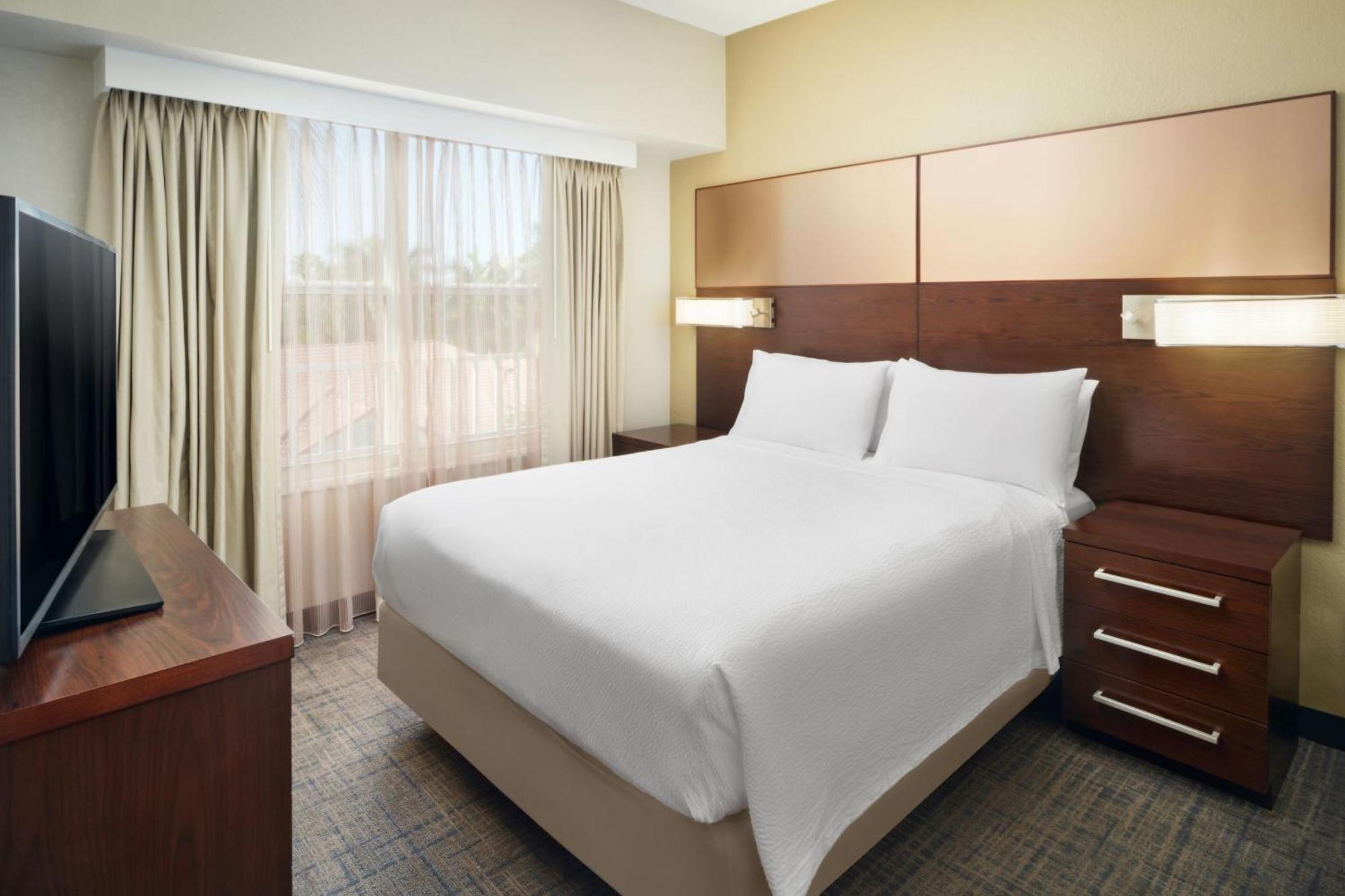 By Marriott Lauderdale Of Hotel