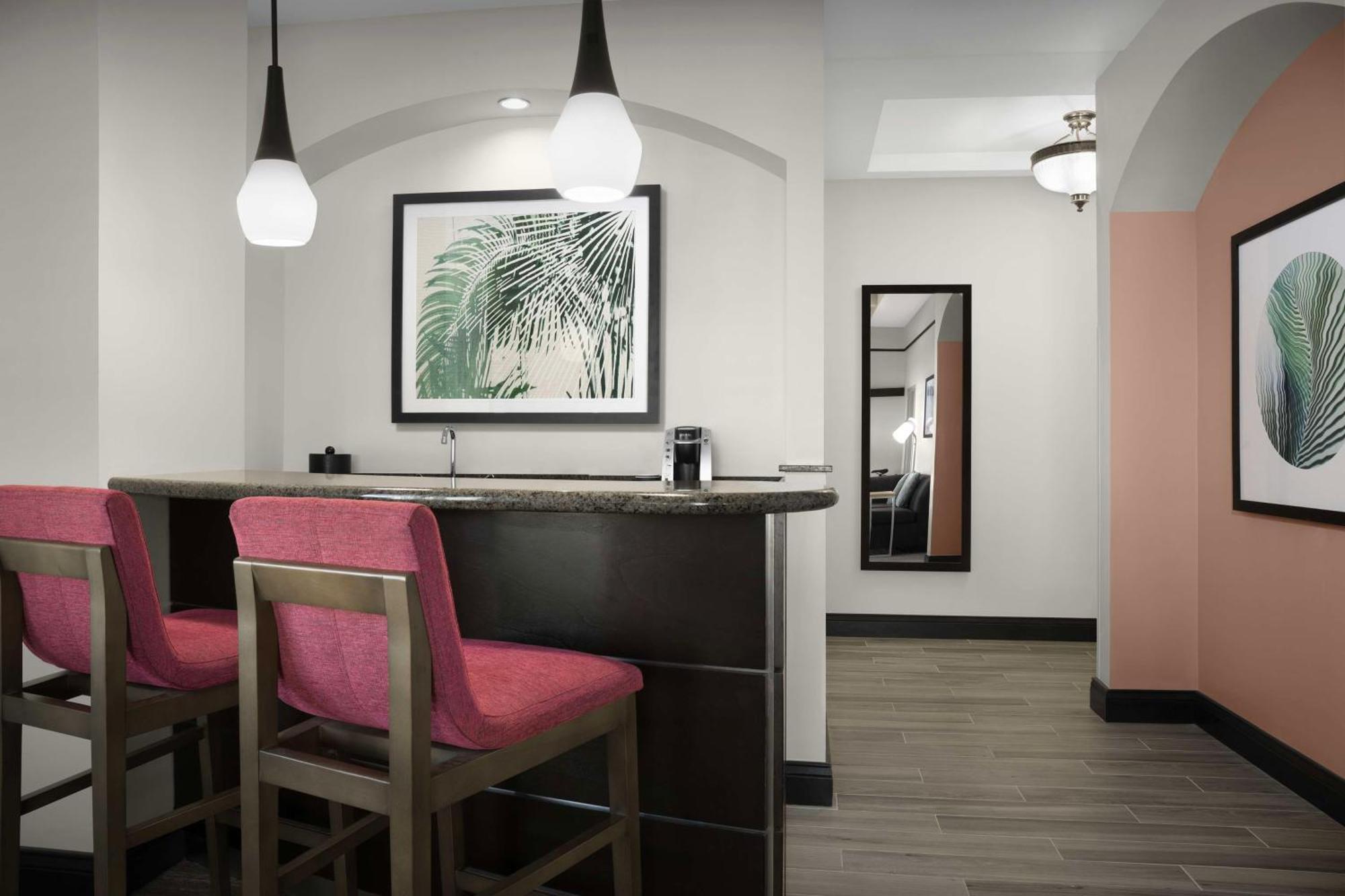 Hilton Garden Downtown Southbank Hotel