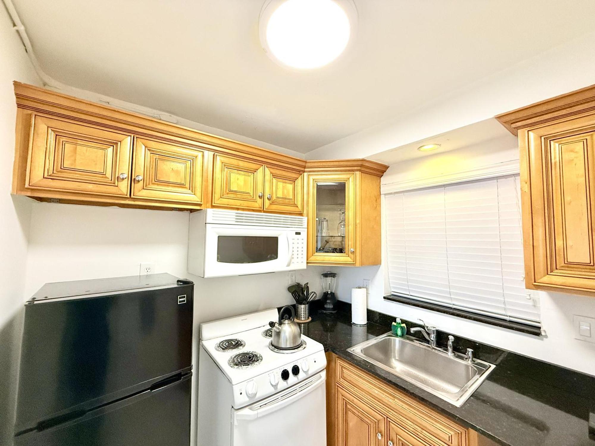 Southwinds By The Gold Nests Motel 4*