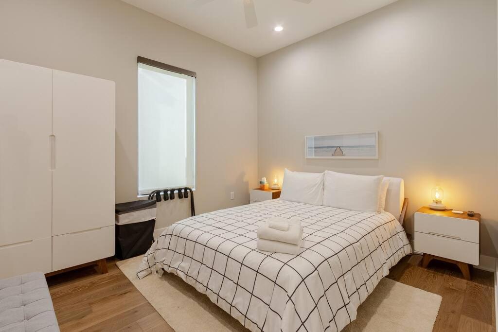 Oceanfront 4-bed Designer With Private Pool Villa Melbourne Beach