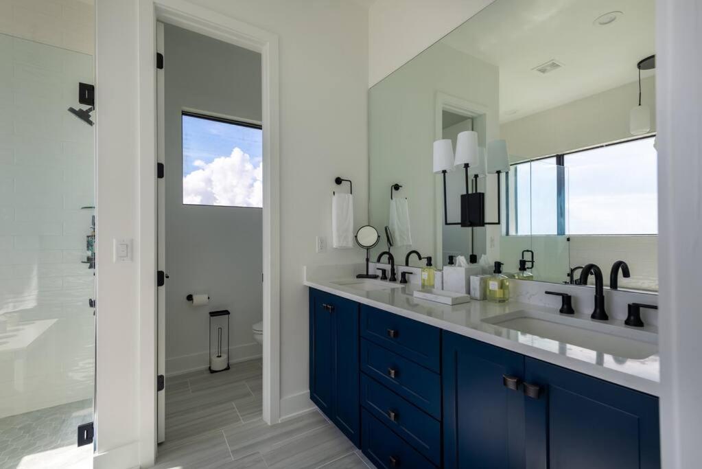 Oceanfront 4-bed Designer With Private Pool * Melbourne Beach