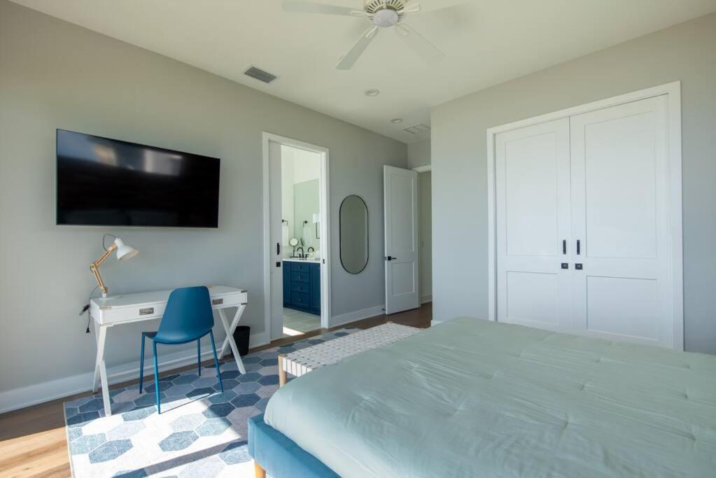Villa Oceanfront 4-bed Designer With Private Pool