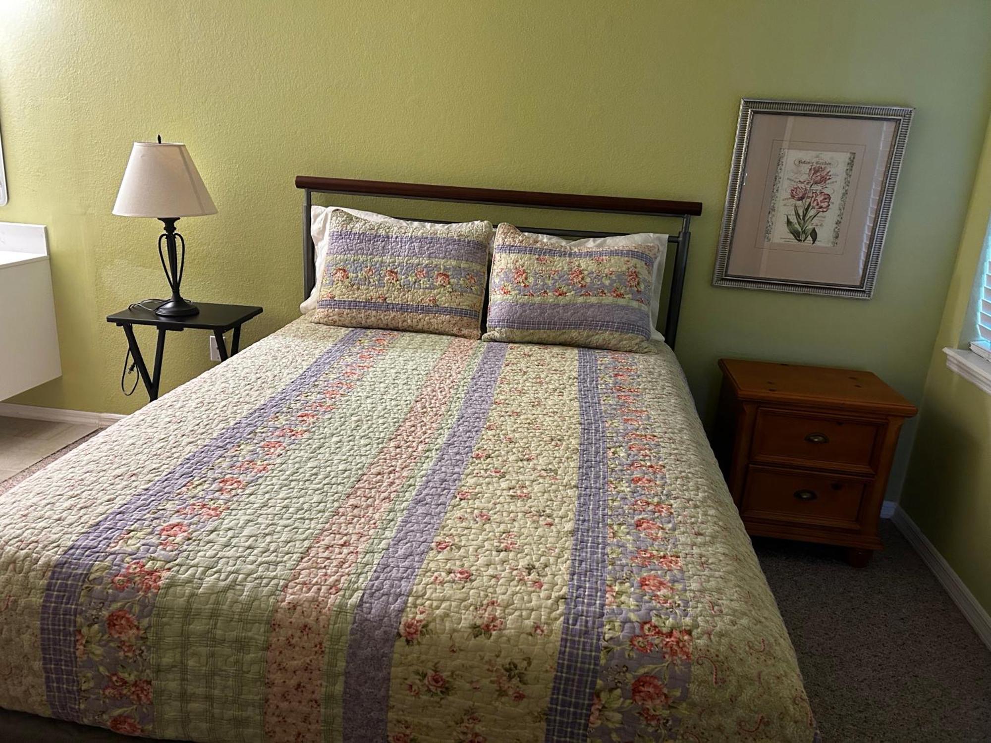 Apartment Beautiful Two Master Bedroom In Myers, Venetian Palms