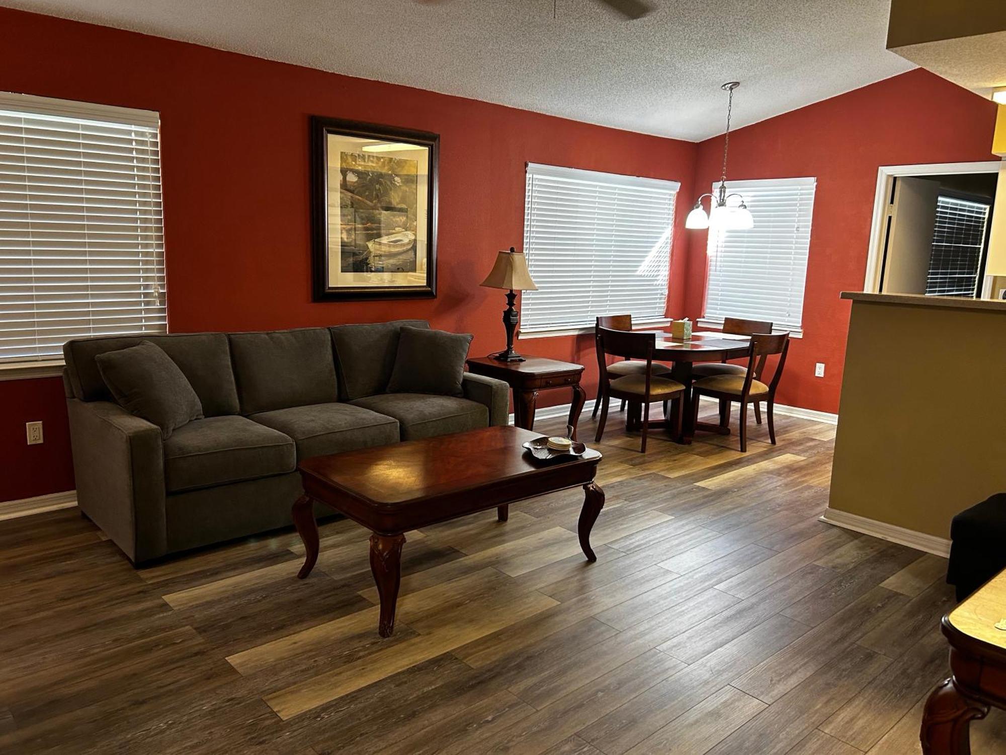 Apartment Beautiful Two Master Bedroom In Myers, Venetian Palms