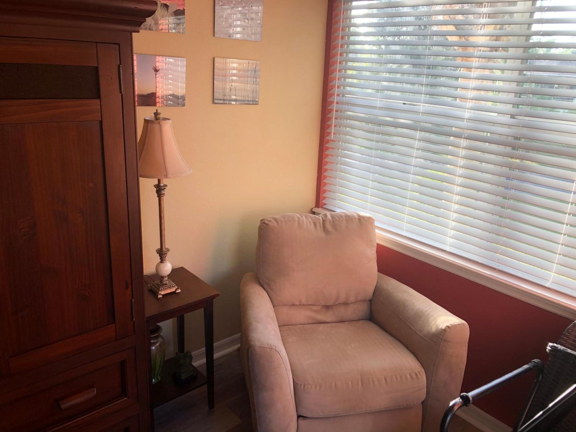 Beautiful Two Master Bedroom In Myers, Venetian Palms Apartment