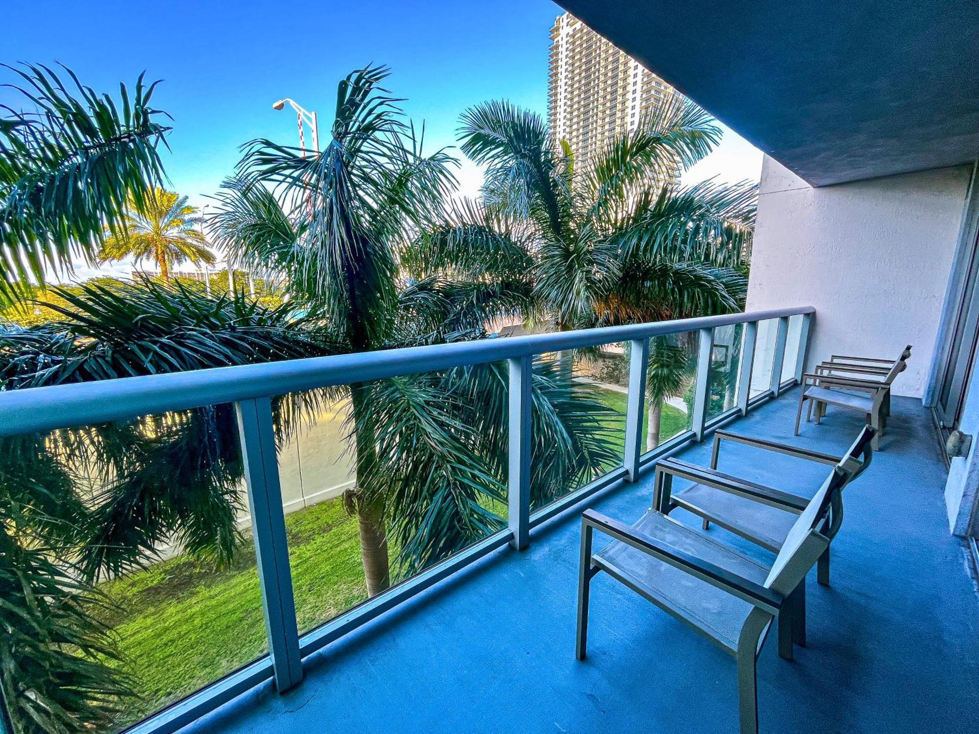 Apartment Mvr At Beachwalk *