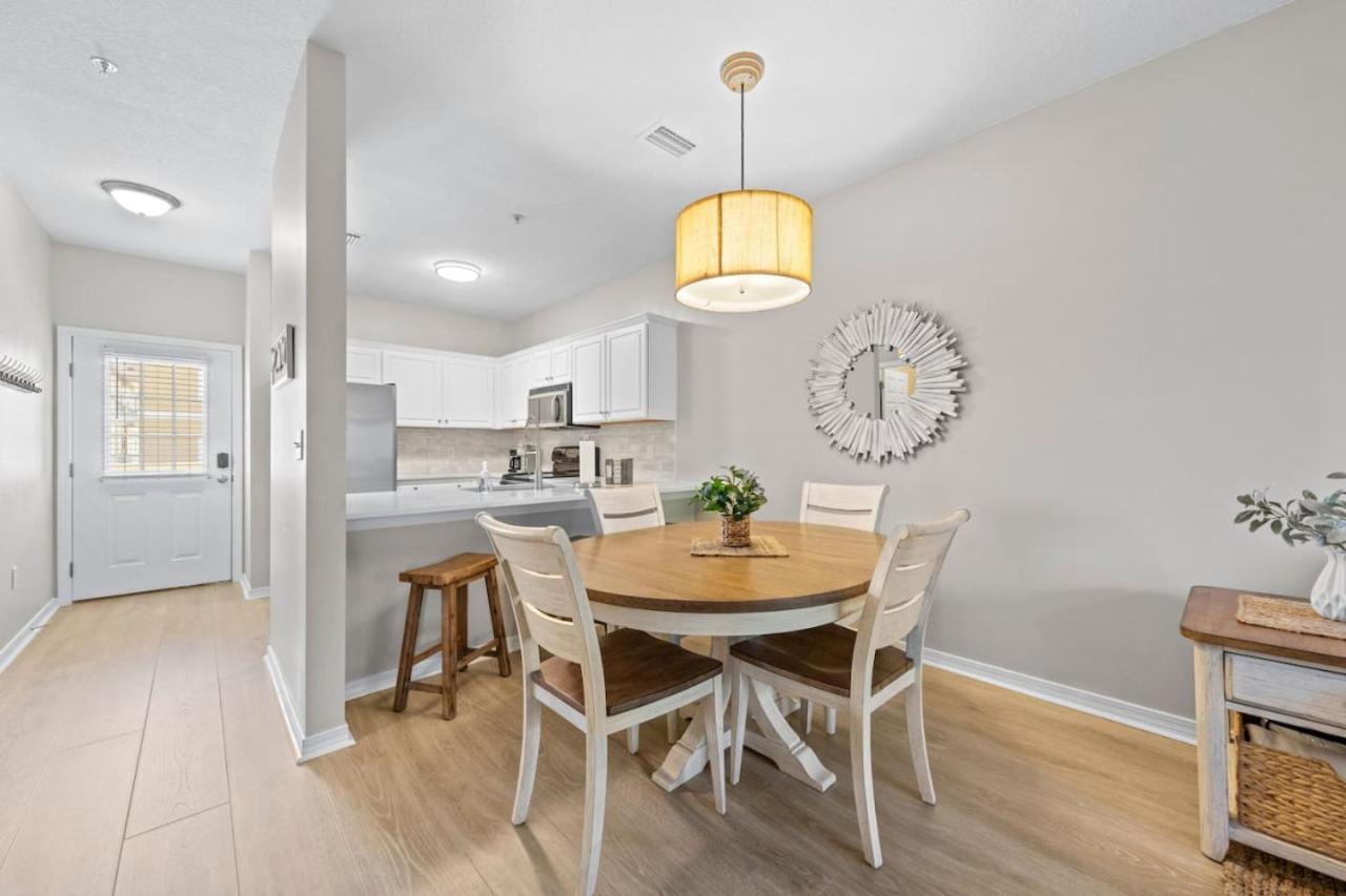 Apartment With Pool And And Access With 4 Beds On 30a