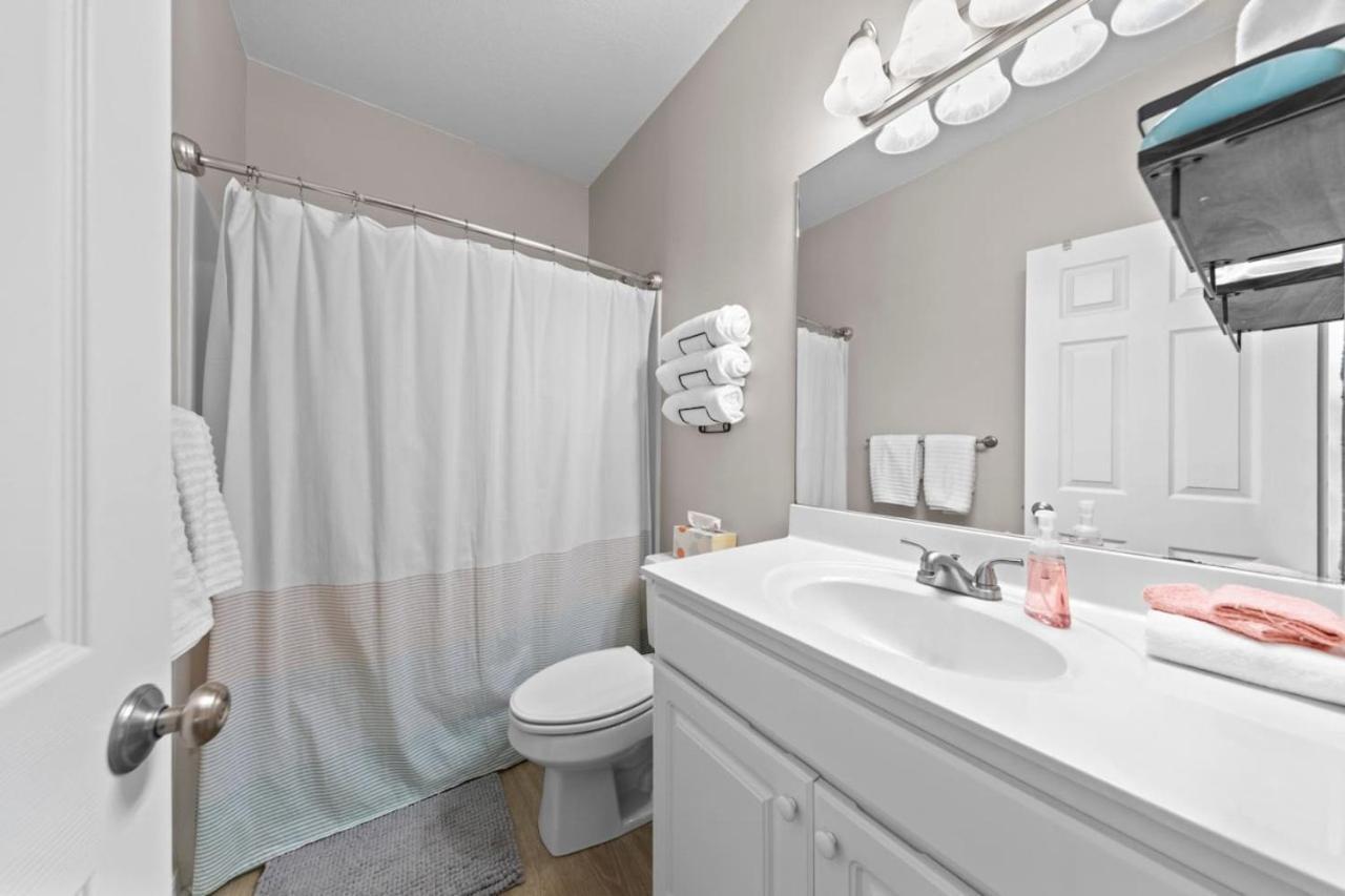 With Pool And And Access With 4 Beds On 30a Apartment *