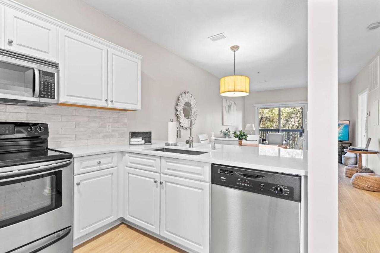 With Pool And And Access With 4 Beds On 30a Apartment