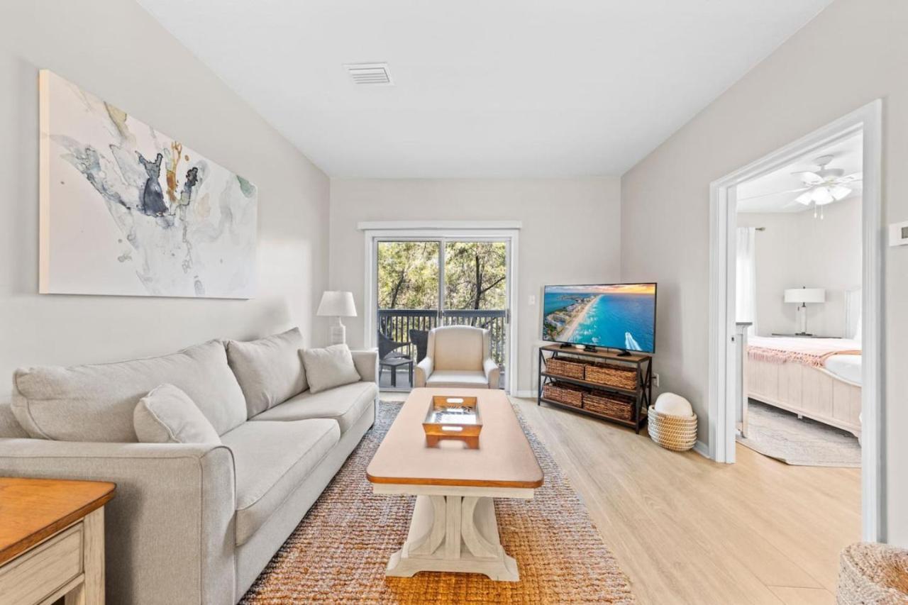 With Pool And And Access With 4 Beds On 30a Apartment