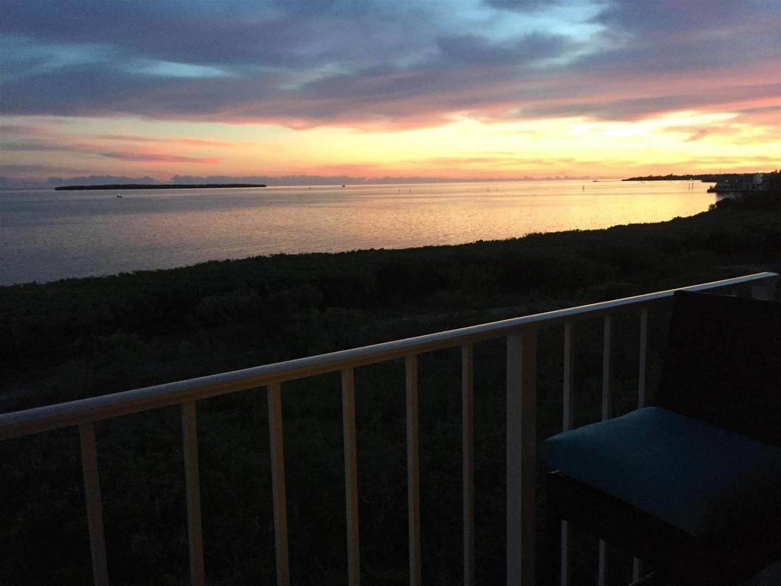 4409 Ocean Pointe Apartment *