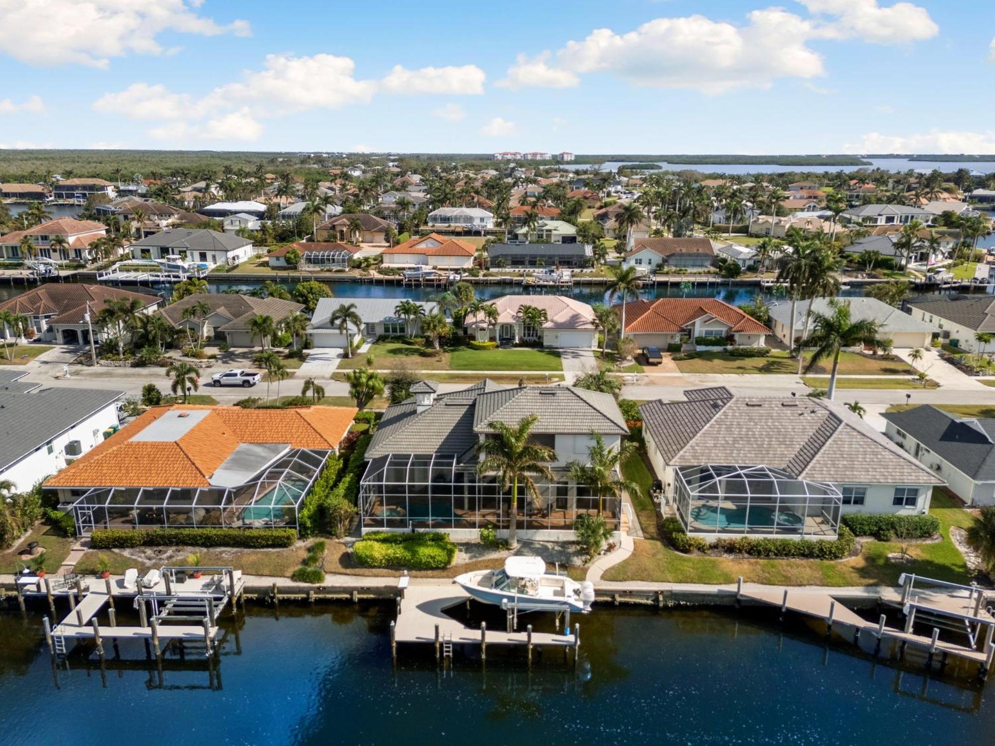 Unique 5 Bed Waterfront Woodbine Ct With Private Pool Marco Island