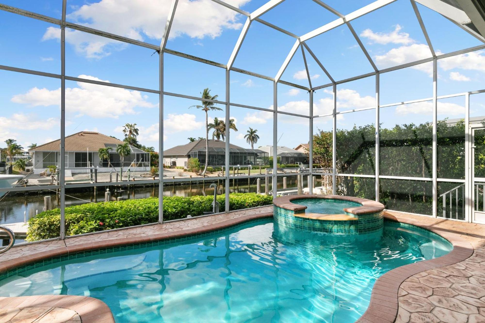 Unique 5 Bed Waterfront Woodbine Ct With Private Pool