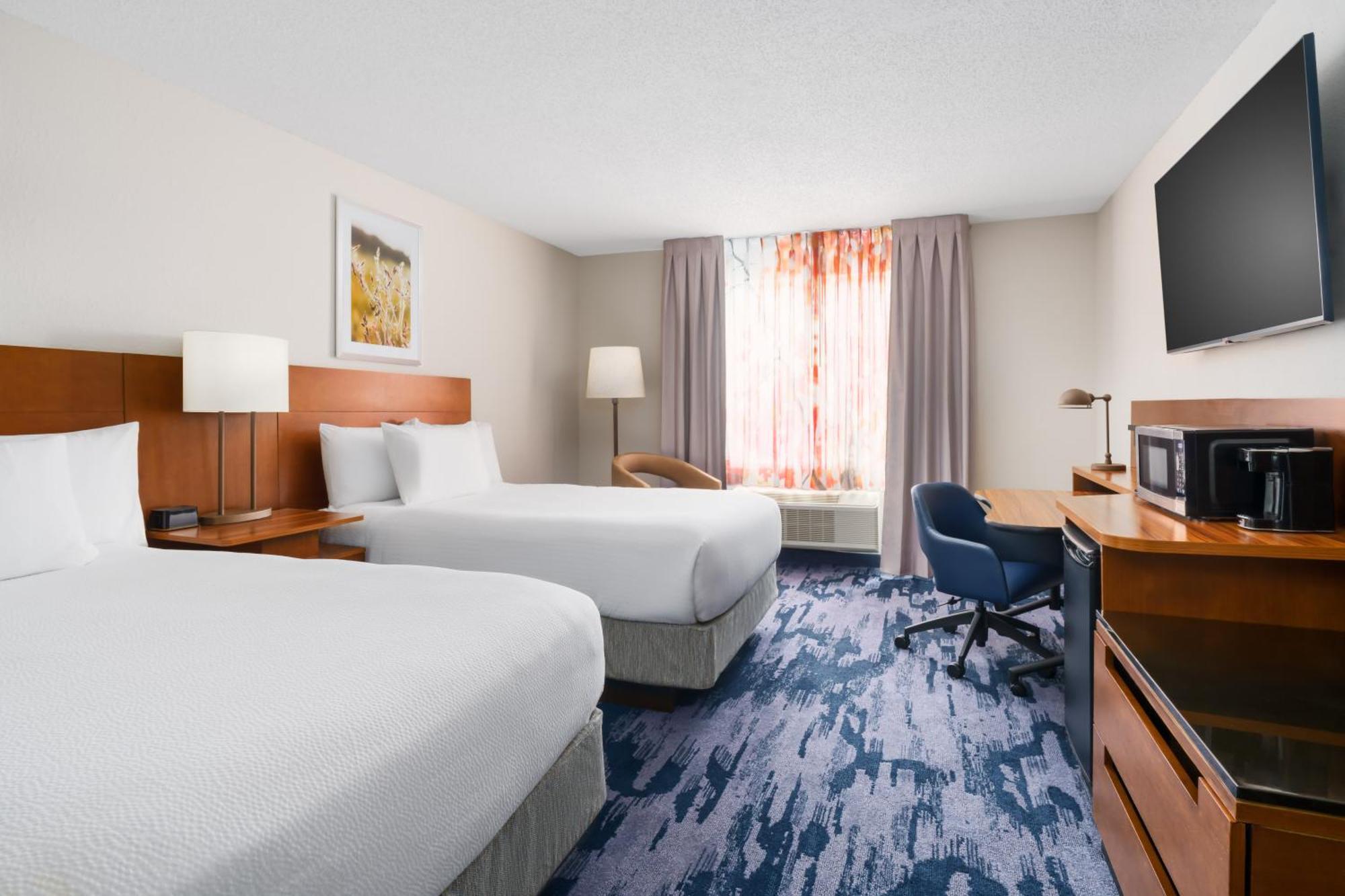 Fairfield & Hotel 3*