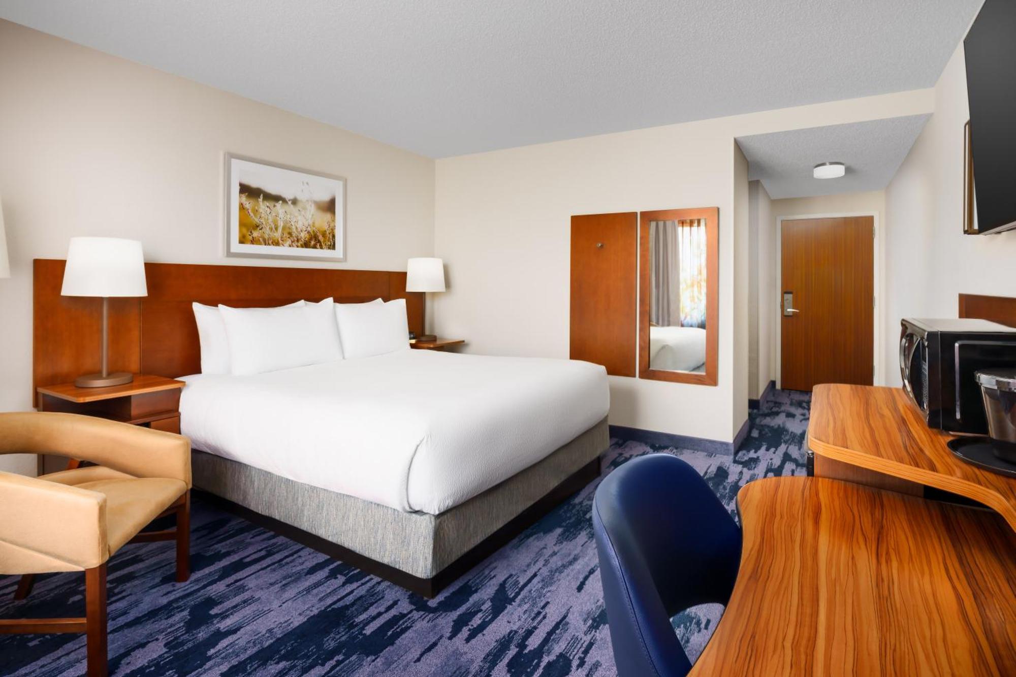 Hotel Fairfield & 3*