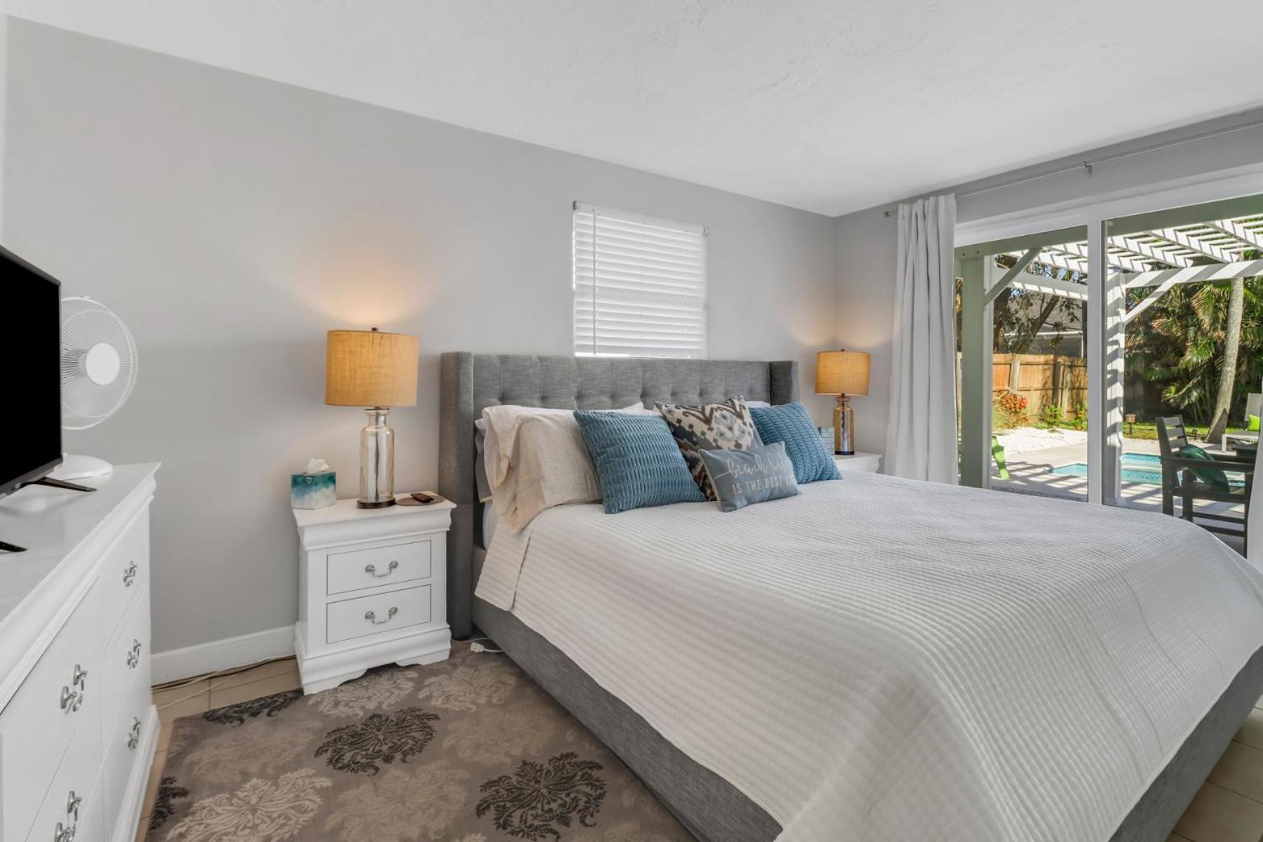 Little House W/ Pool&spa - 5 Minutes To Vanderbilt Holiday home