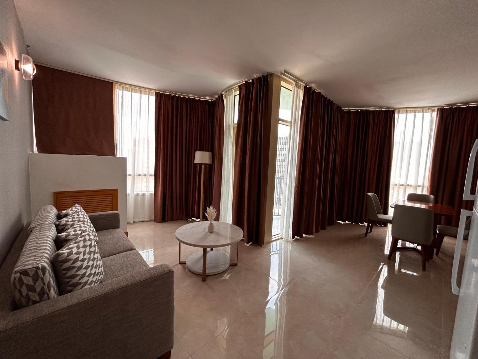 Galaxy Downtown Hotel 4*