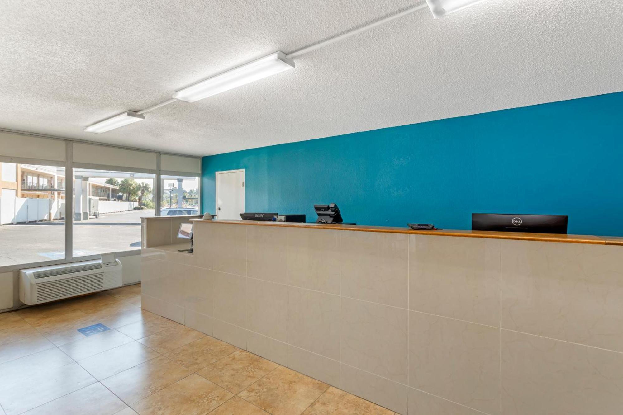 Rodeway Orange Park