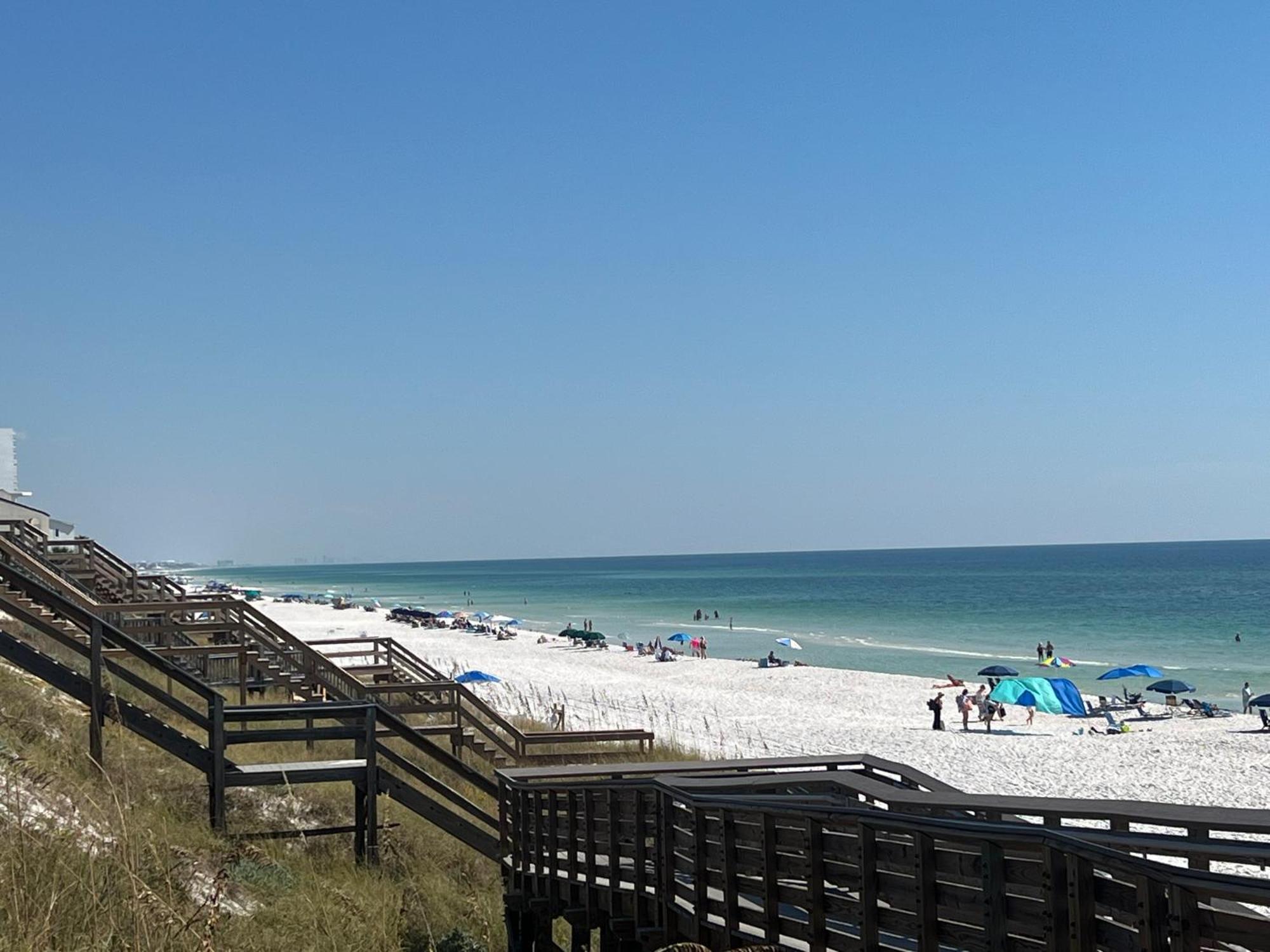 Hole The - Walton - Sunset Plaza - Nearby Beaches & Hurlburt Motel