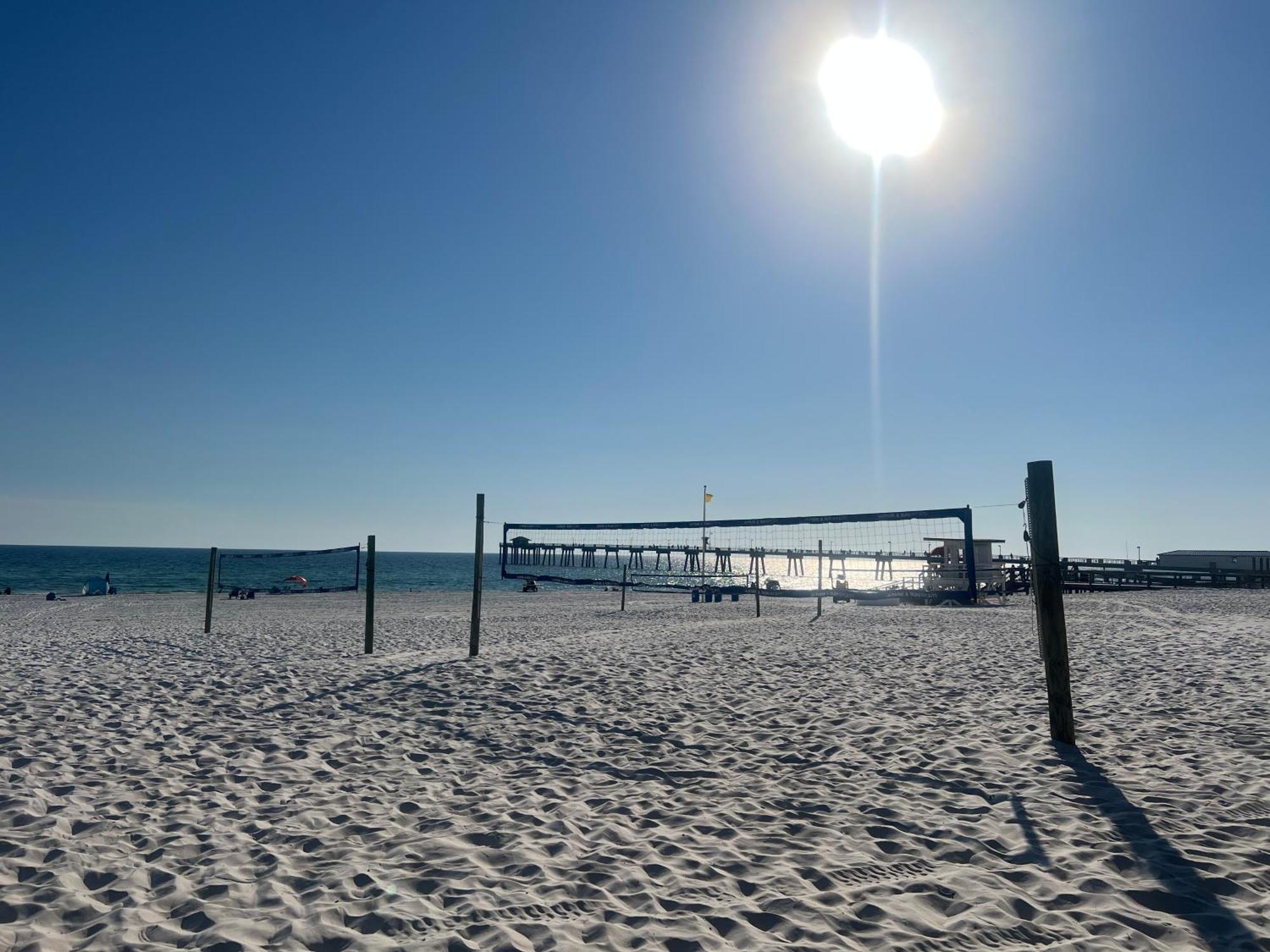 Hole The - Walton - Sunset Plaza - Nearby Beaches & Hurlburt Motel Fort Walton Beach