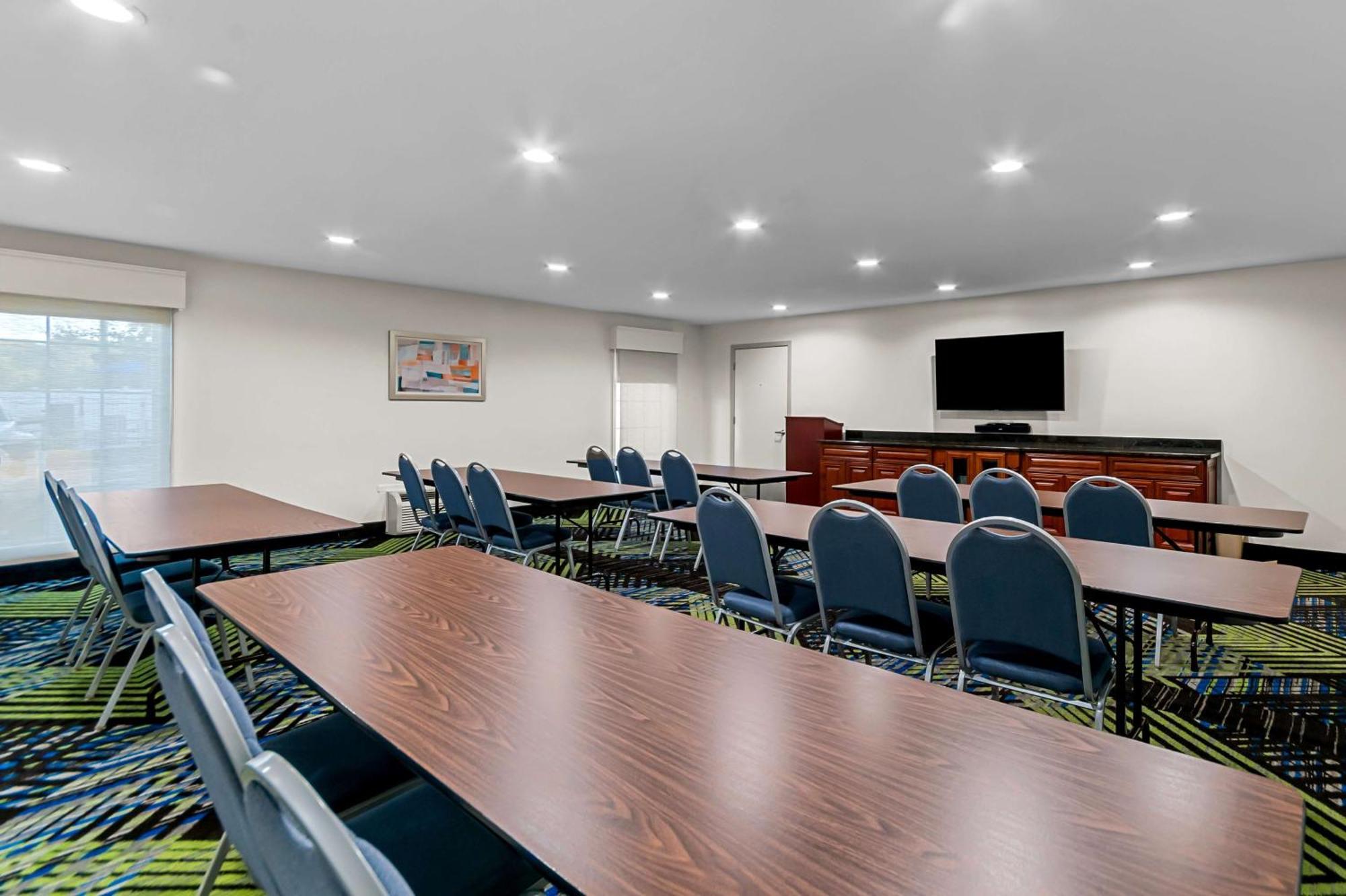 Western - Eglin Afb Hotel