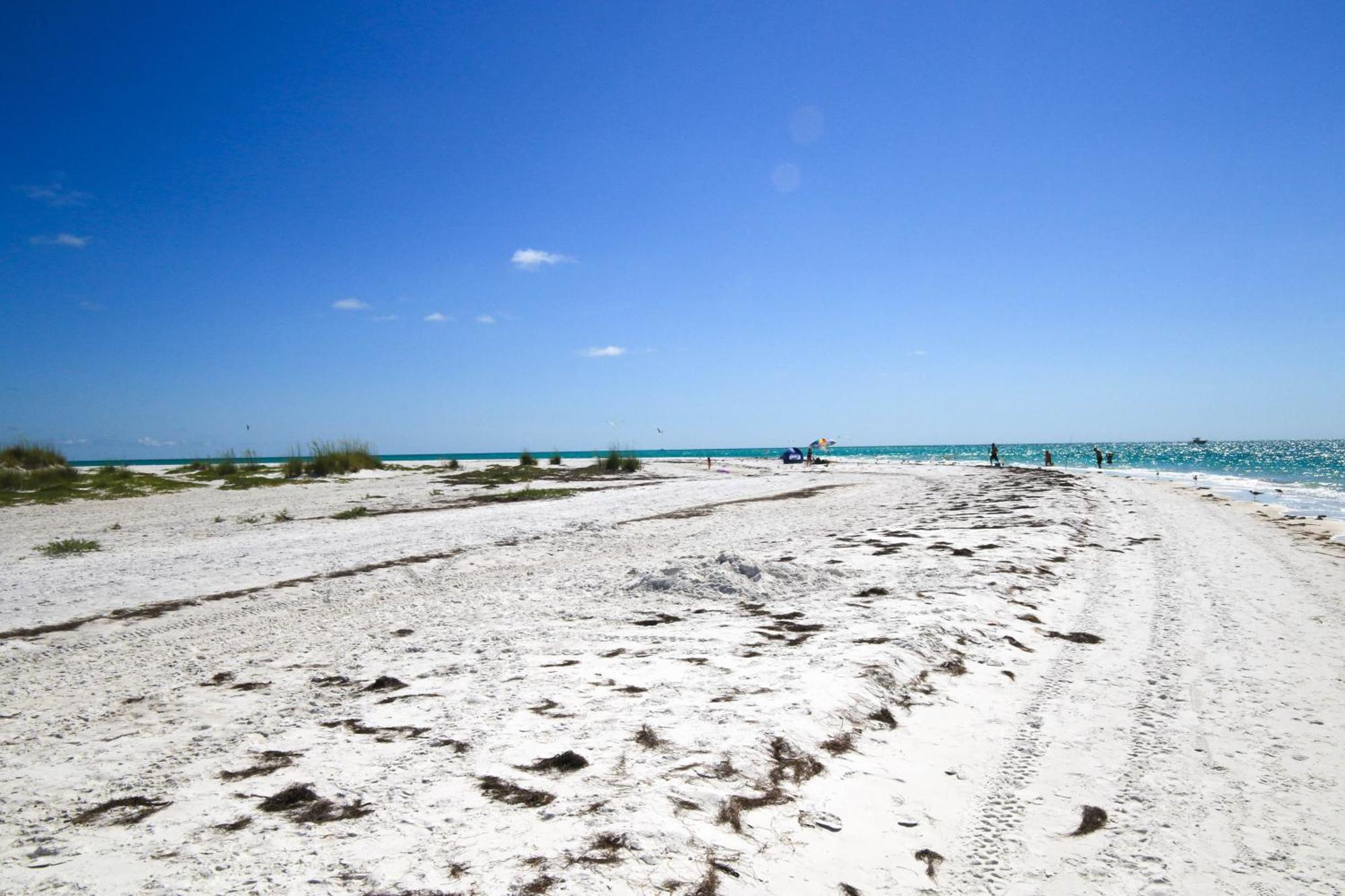 Anna Maria Island Sunshine Kiss By The Island In The Sun * Holmes Beach