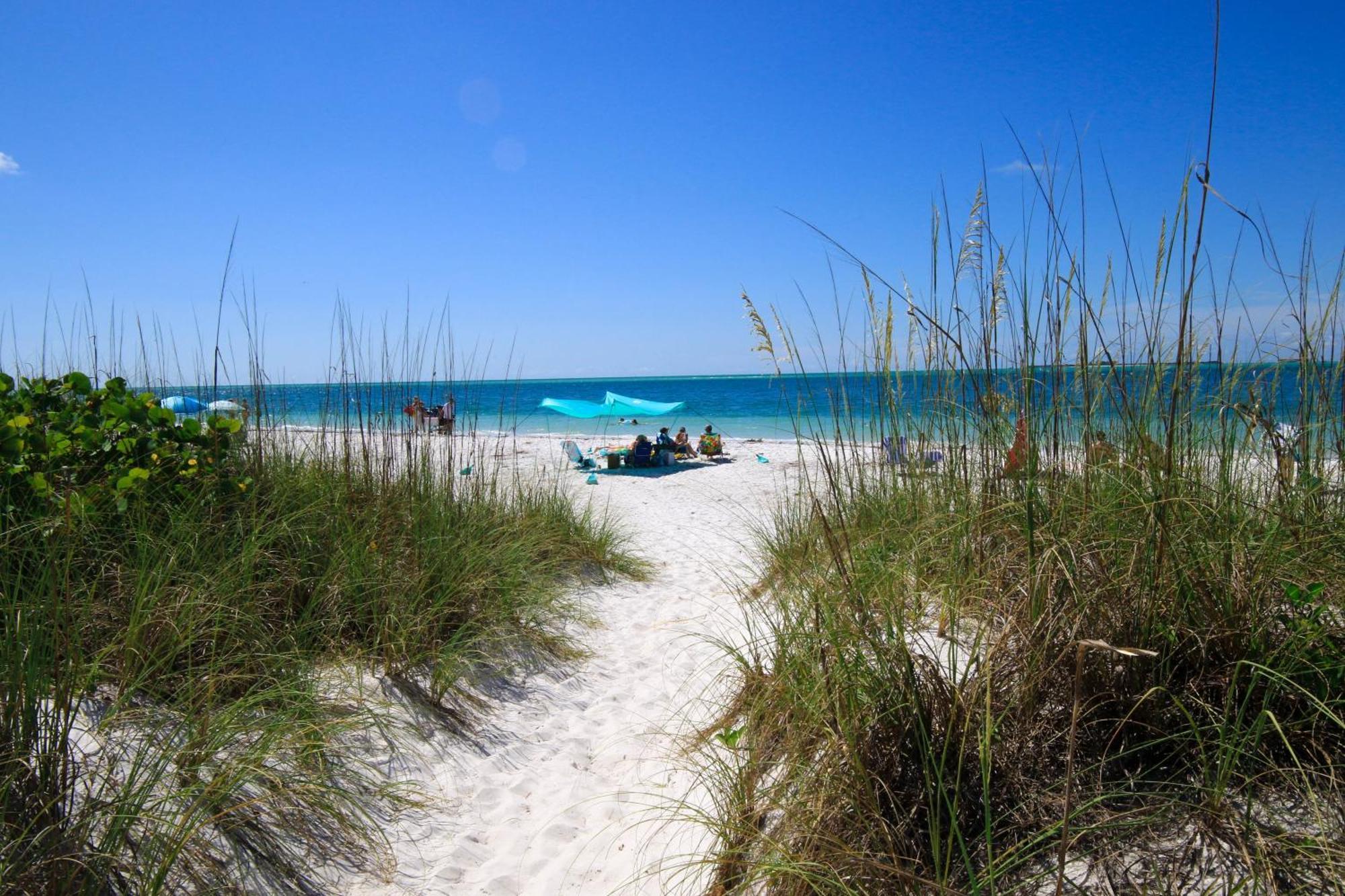 Anna Maria Island Sunshine Kiss By The Island In The Sun Holmes Beach
