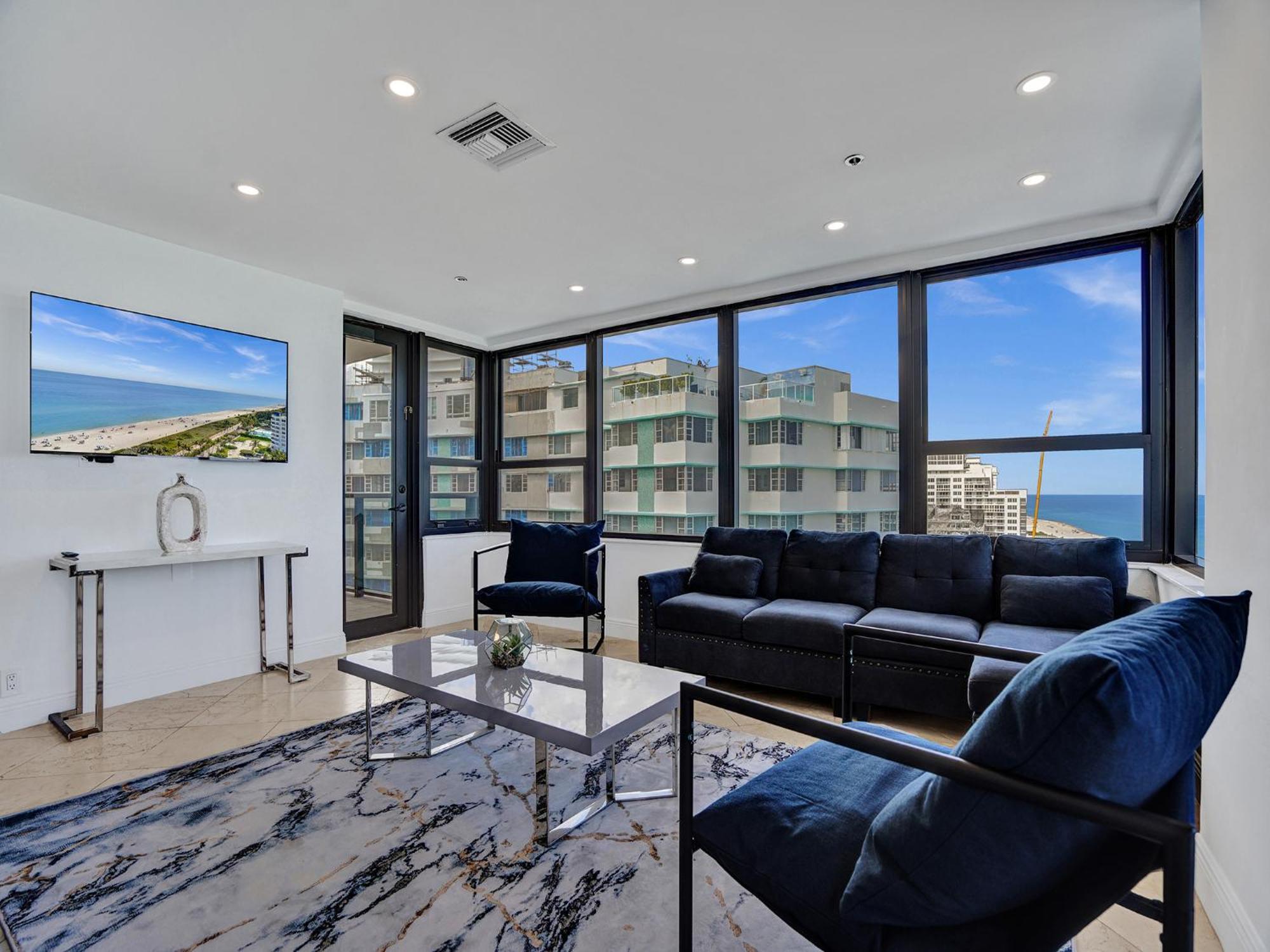Ocean Front Penthouse 2bd 2 Balconies Ph-2 Apartment