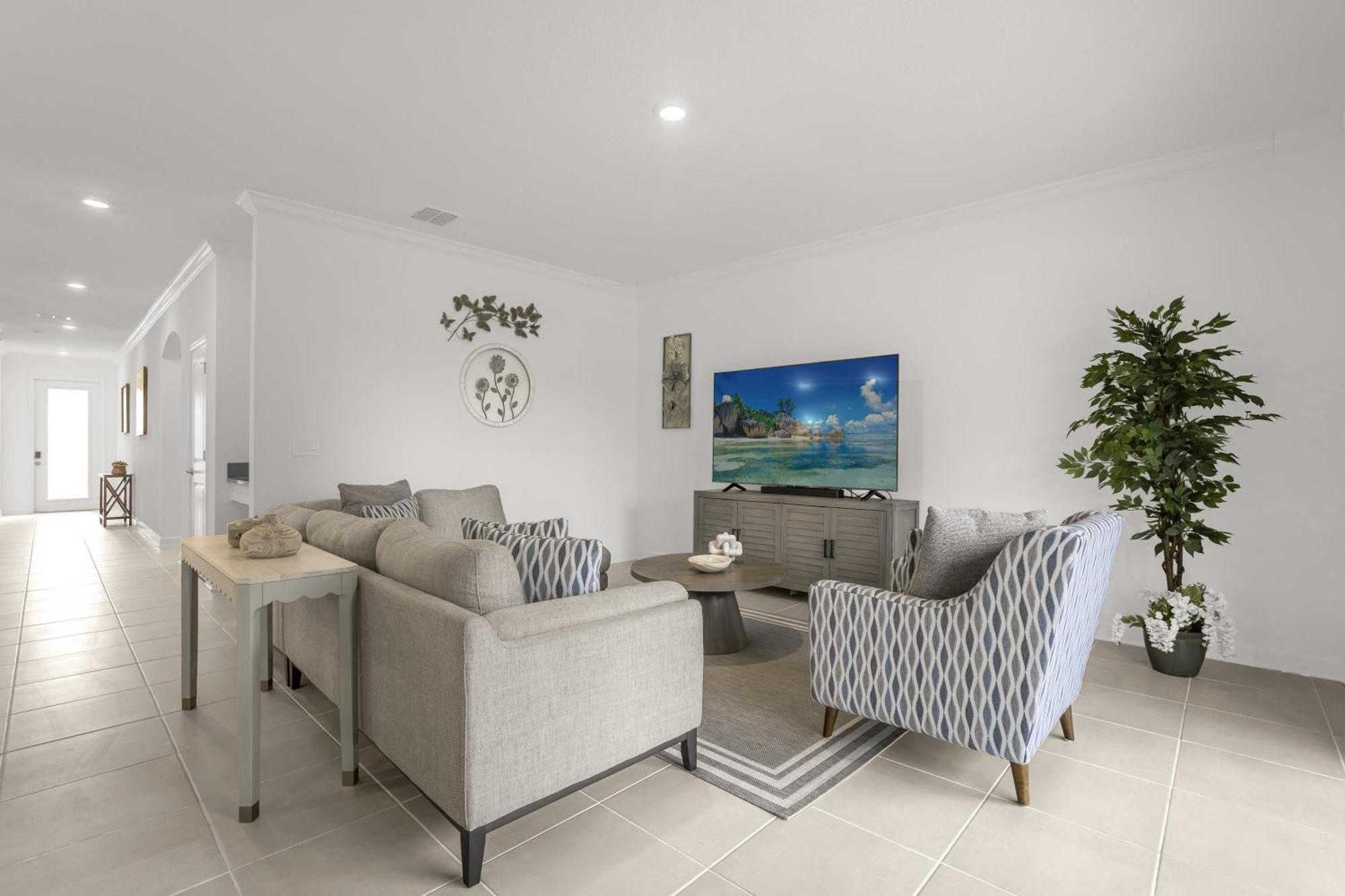 Upstay - New Build At Championsgate With & Pool Holiday home *