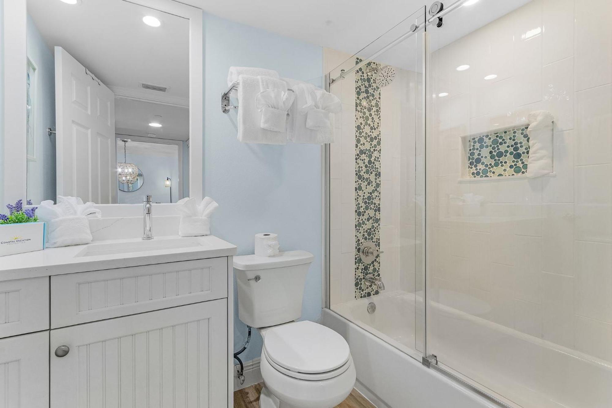 Newly Remodeled Gulf-view W/ Pool & Lanai * Fort Myers Beach