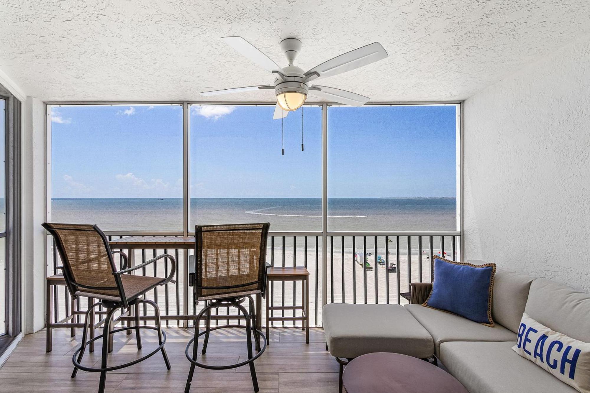 Holiday home Newly Remodeled Gulf-view W/ Pool & Lanai