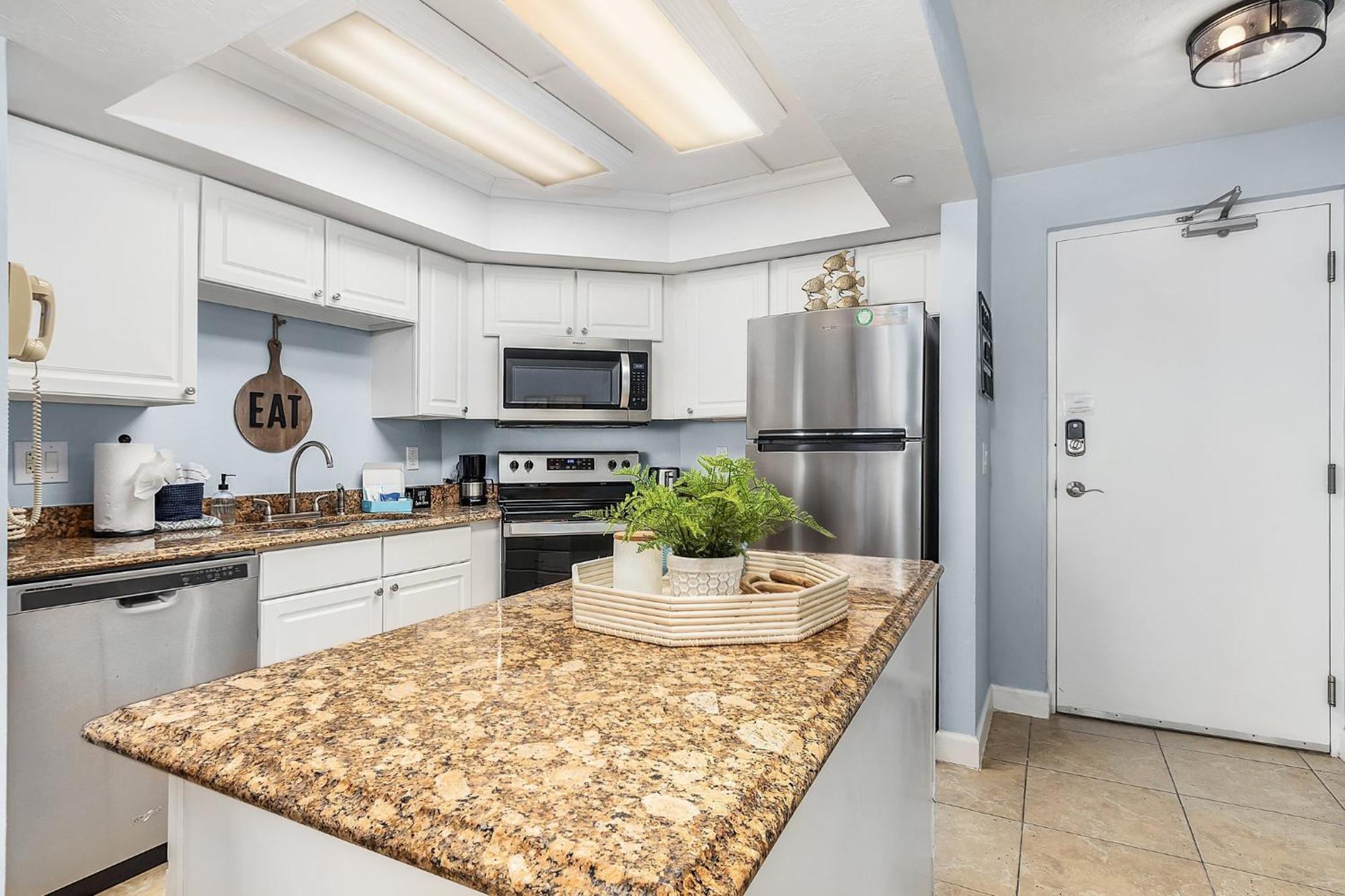 Estero Island 2br: Gulf Views, Pool, & Bbq Area Fort Myers Beach