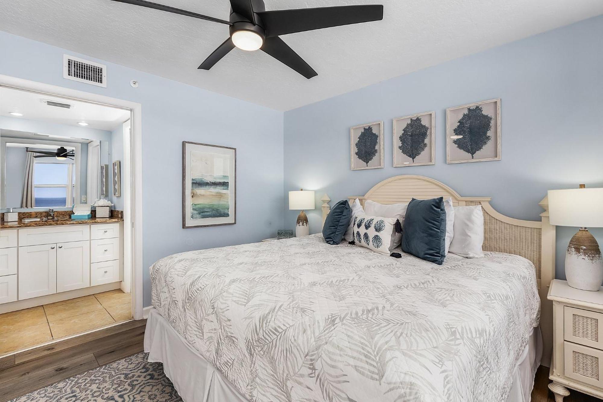 Estero Island 2br: Gulf Views, Pool, & Bbq Area