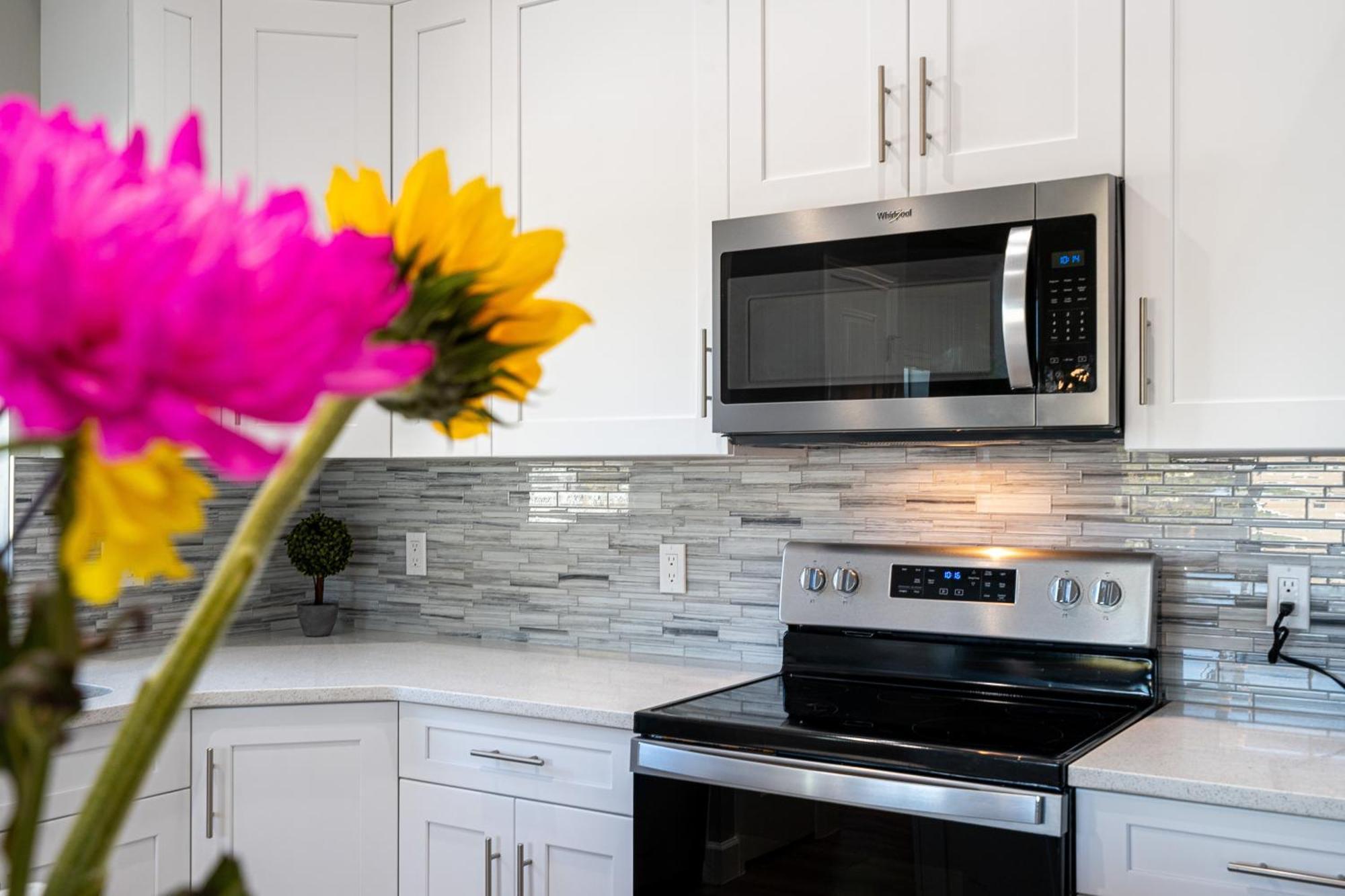 New Stilt Home: Heated Pool, Near & Times Sq Holiday home Fort Myers Beach