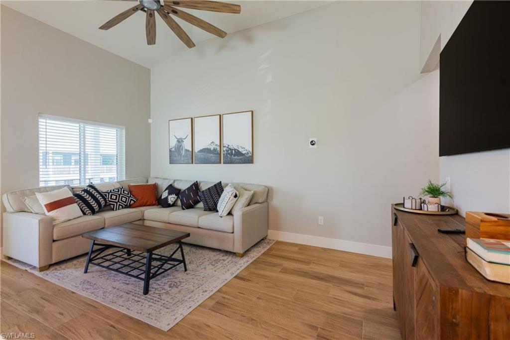 New 2-level Home: Heated Pool, Spa, Steps To * Fort Myers Beach