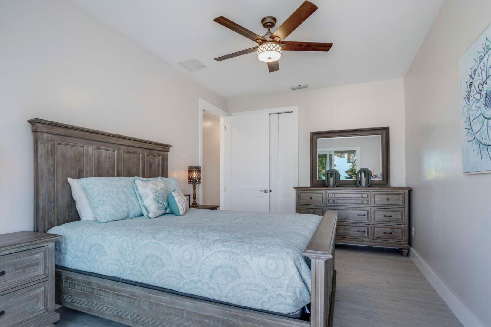 8br Oasis: 2 Homes, Pools, Walk To Beach, Fam Fun Holiday home *