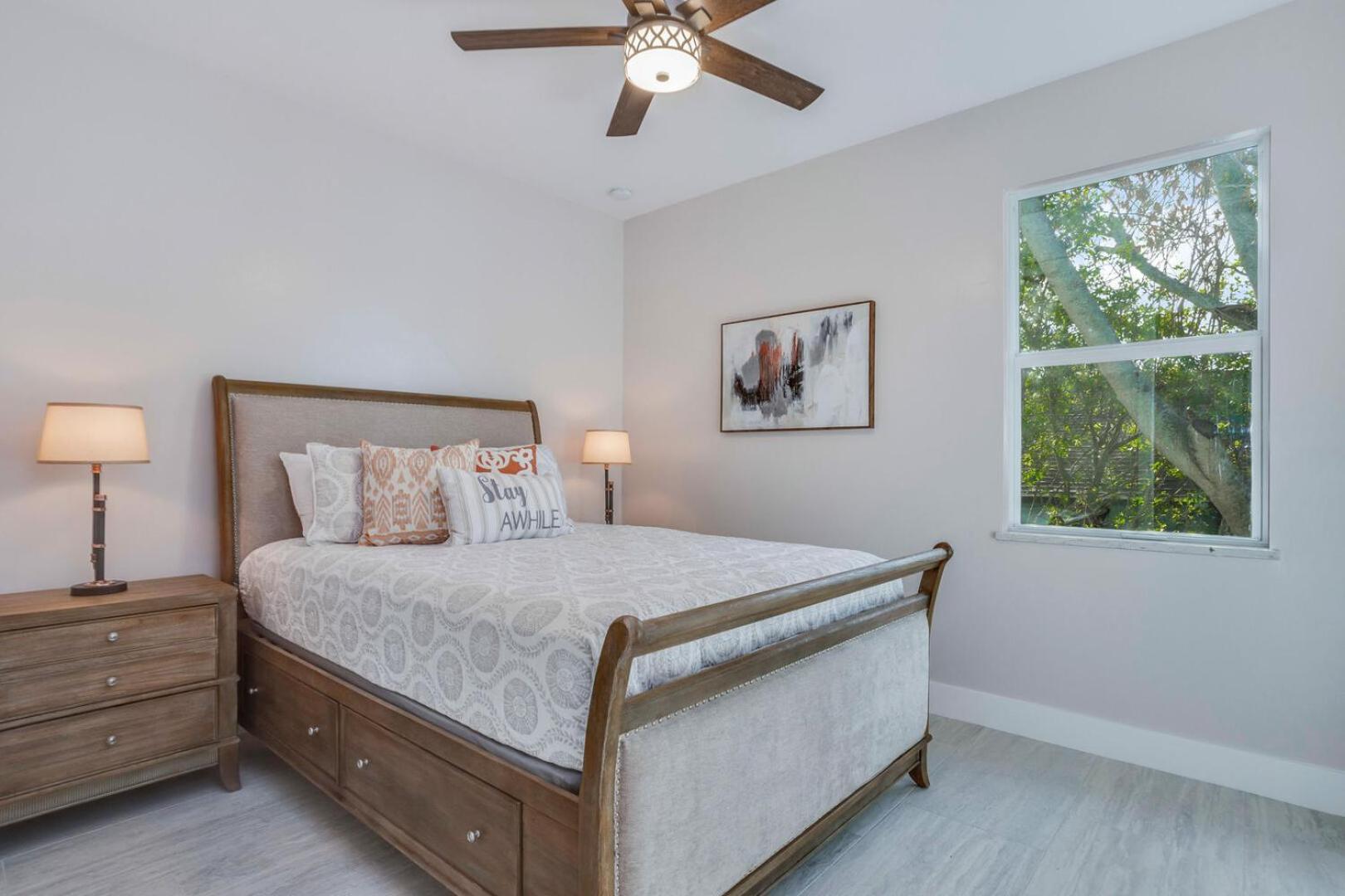 8br Oasis: 2 Homes, Pools, Walk To Beach, Fam Fun Holiday home