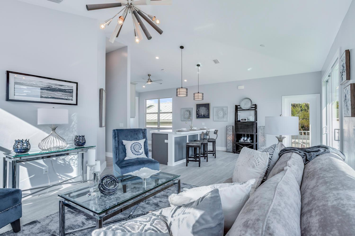 8br Oasis: 2 Homes, Pools, Walk To Beach, Fam Fun *