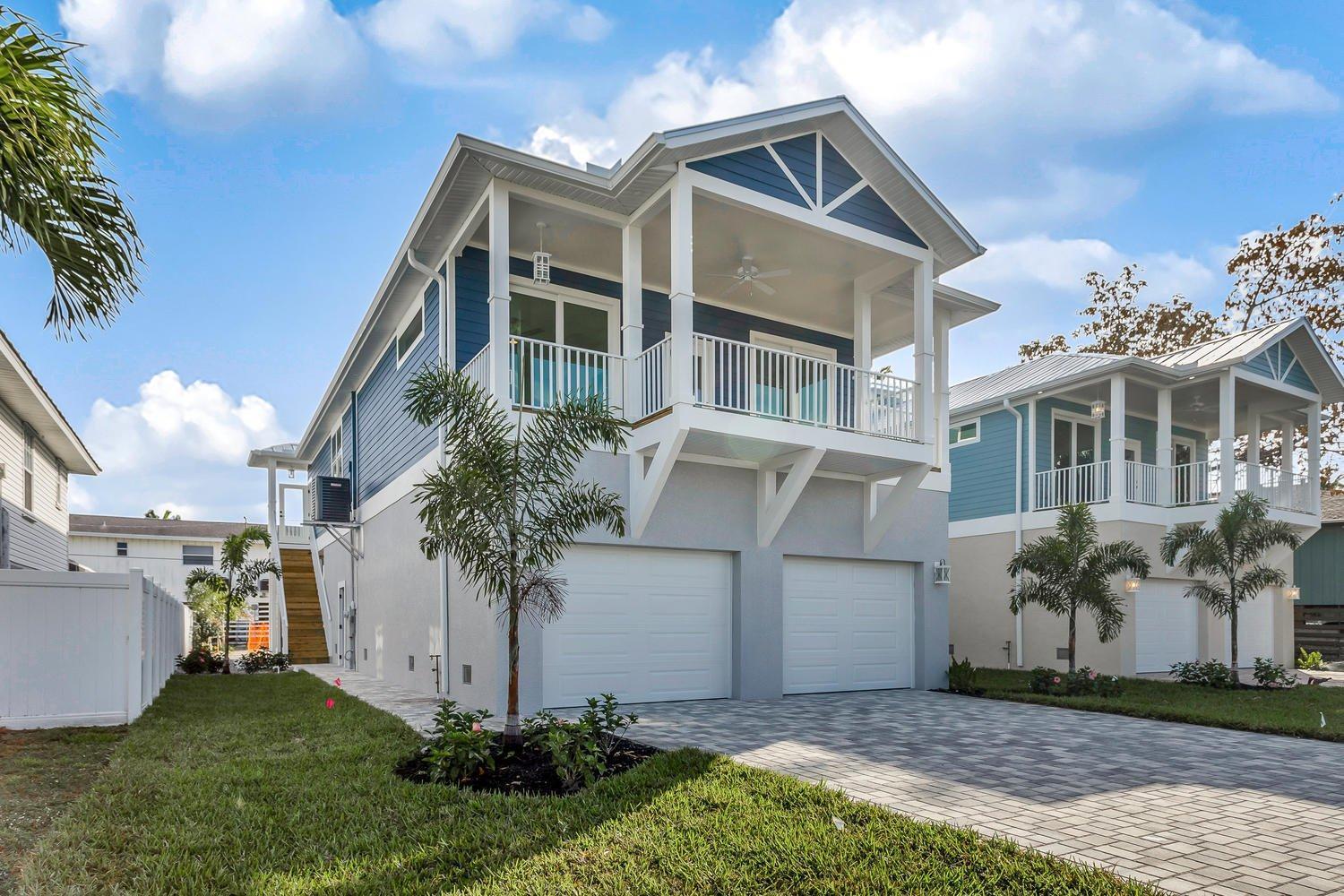 8br Oasis: 2 Homes, Pools, Walk To Beach, Fam Fun *