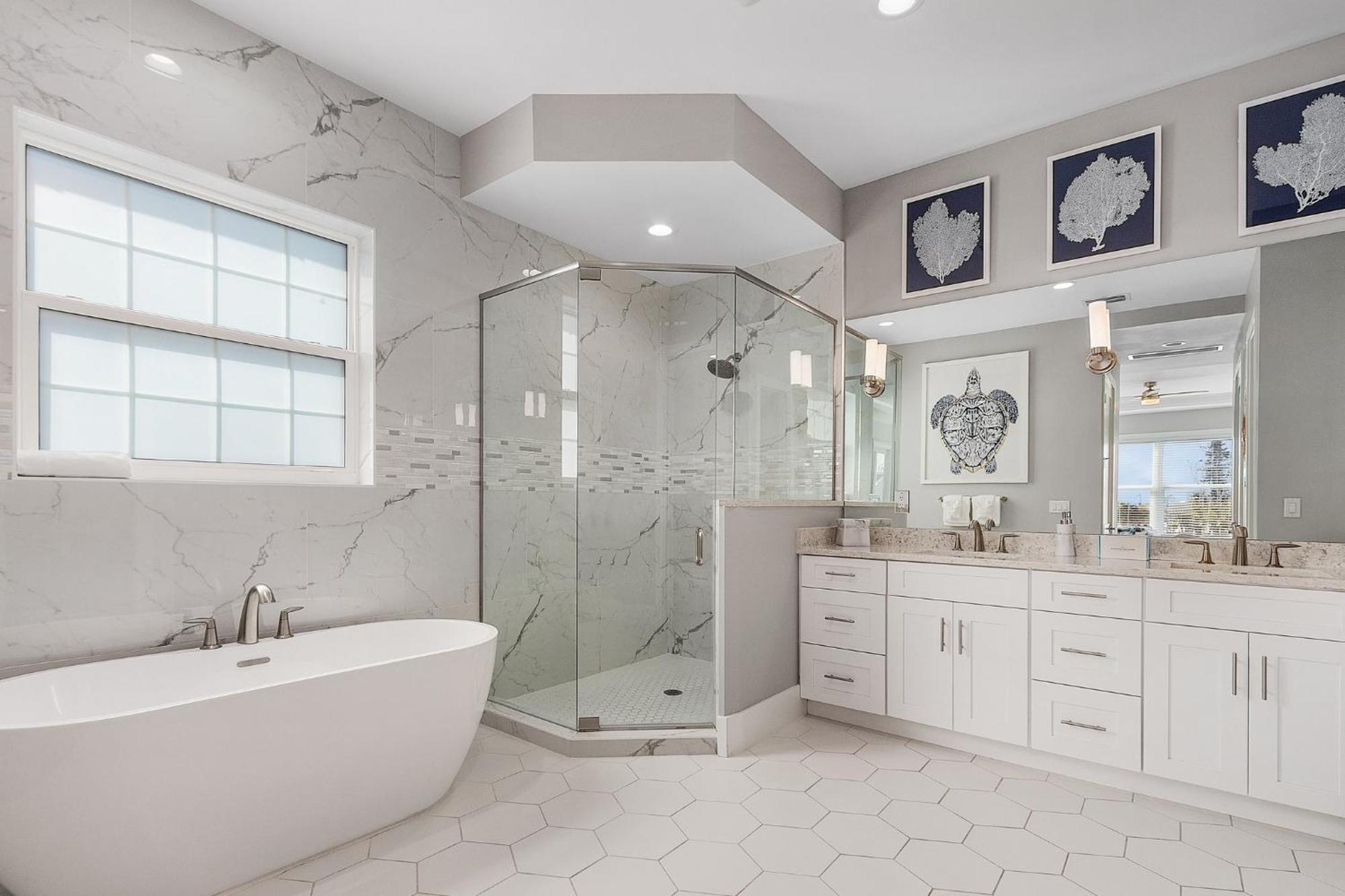 Luxurious Home: Gulf Views, Pool, Elevator * Fort Myers Beach