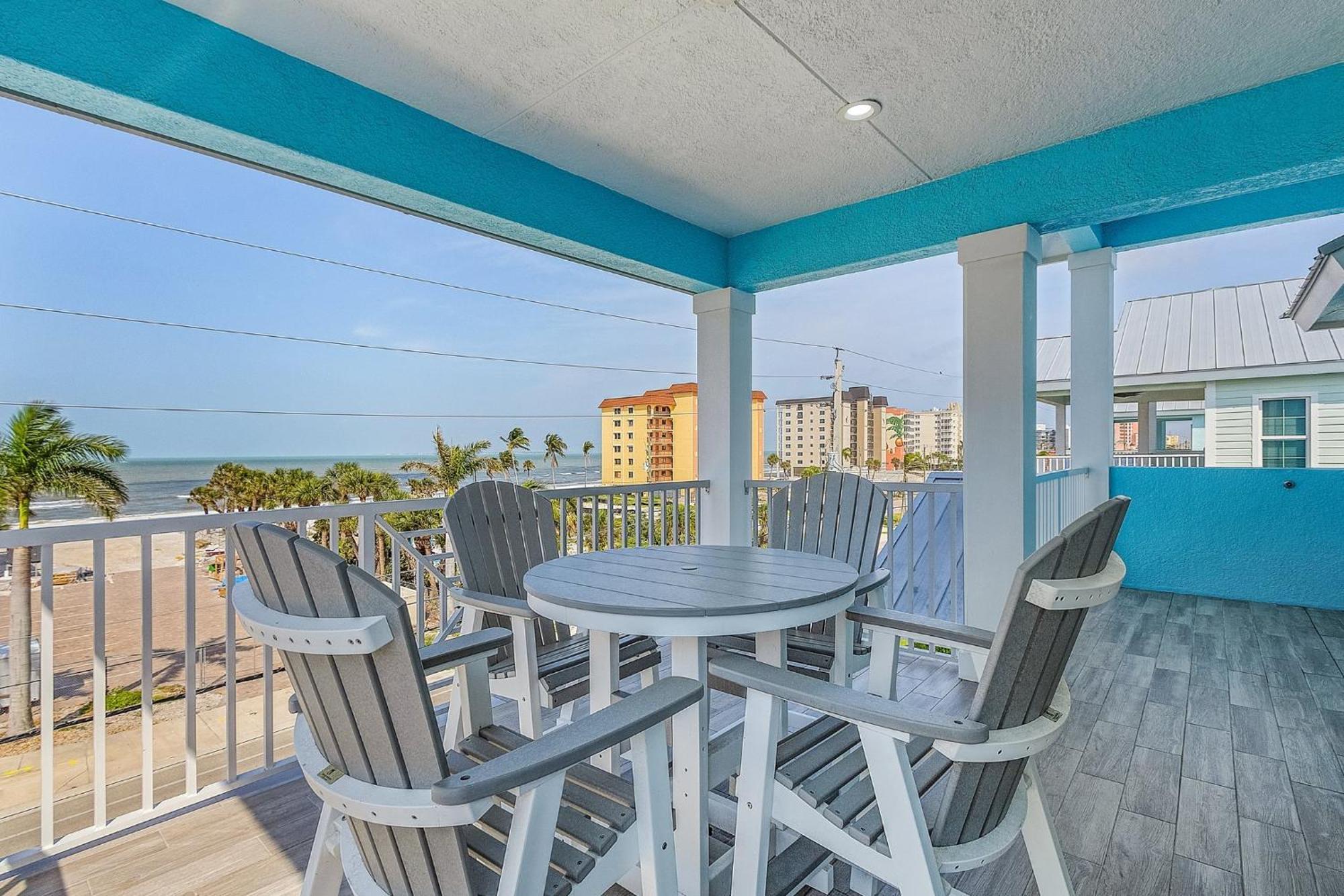 Luxurious Home: Gulf Views, Pool, Elevator Holiday home