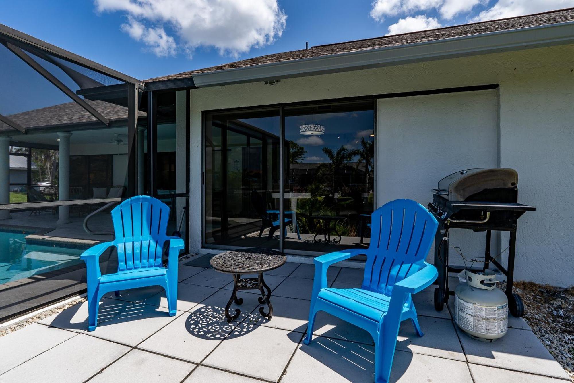 Palm Breeze: Heated Pool, Spa, Water Views, Holiday home Fort Myers