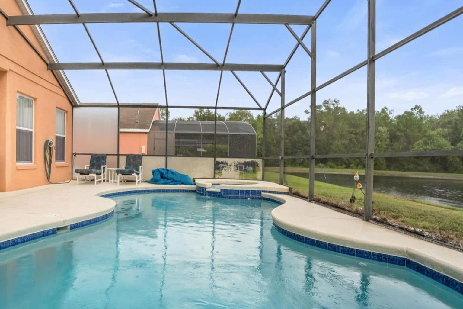 Upstay - W Private Pool Hot Tub View Holiday home Davenport