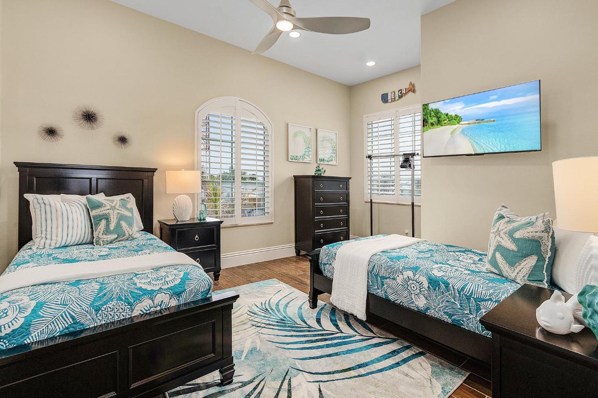 Gulf-front 5br: Pool, Spa, Stunning Views *