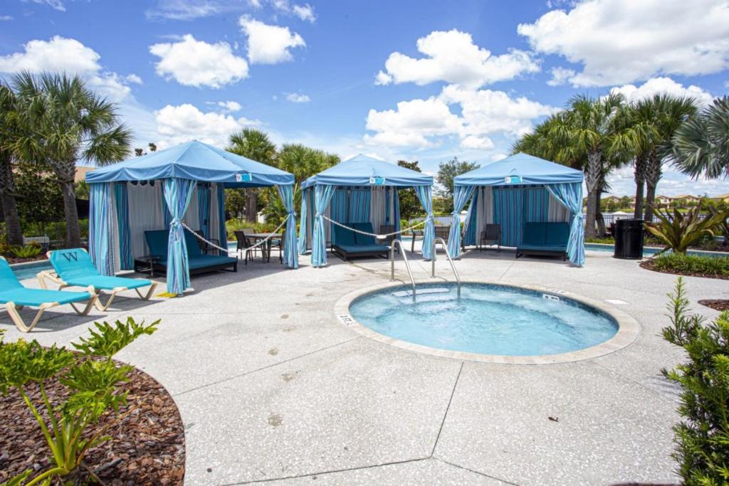 Holiday home New Lovely Townhouse 5 Beds Private Pool Cub Free